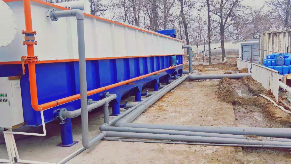 蓝白色气浮机现场  (14).jpg