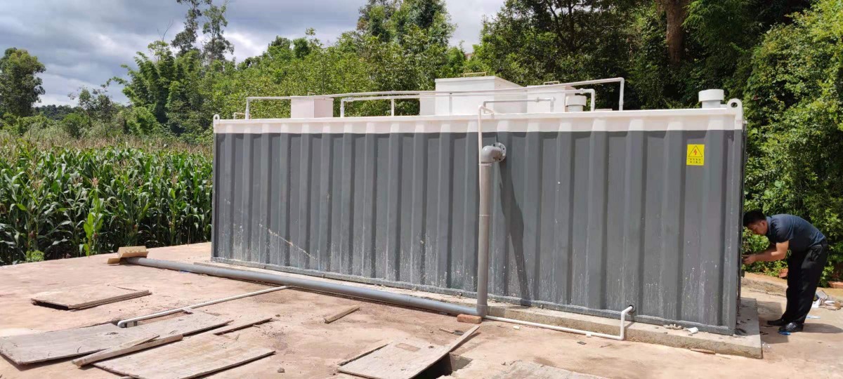 灰色瓦楞板现场 (4).jpg