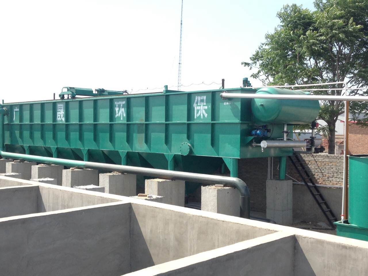 绿色气浮机现场 (4).jpg